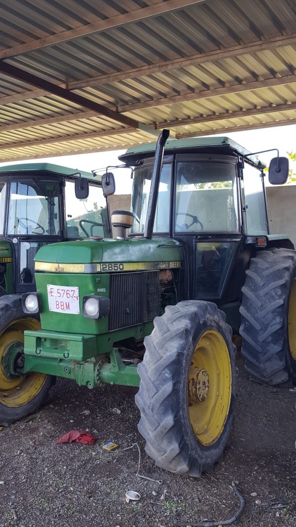 JOHN DEERE 2850