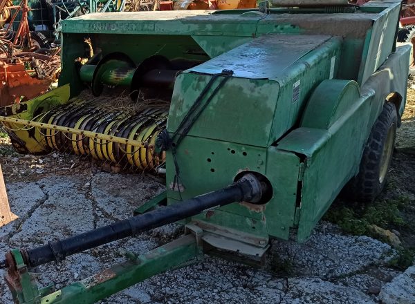 EMPACADORA JOHN DEERE 349 - Imagen 3