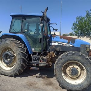 NEW HOLLAND TM130