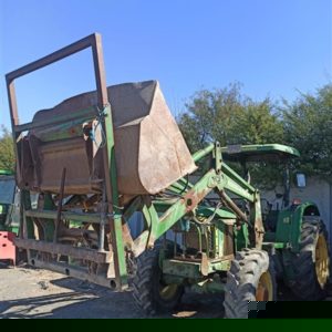 JOHN DEERE 6110