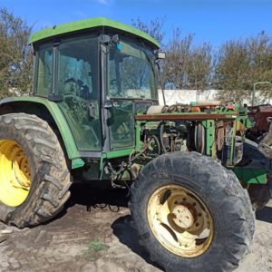JOHN DEERE 6210 SE