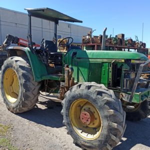 JOHN DEERE 6110