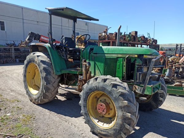 JOHN DEERE 6110
