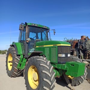 JOHN DEERE 7600