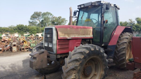 MASSEY FERGUSON 8110 - Imagen 3