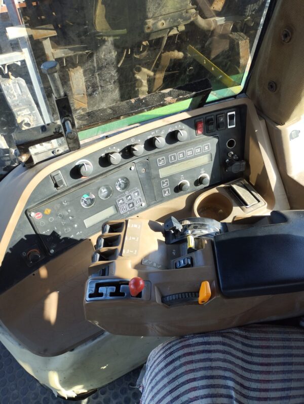 JOHN DEERE 8200 - Imagen 2