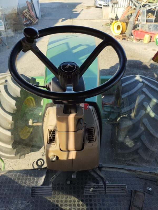JOHN DEERE 8200 - Imagen 3