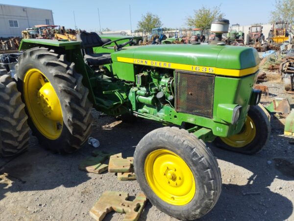 JOHN DEERE 1635