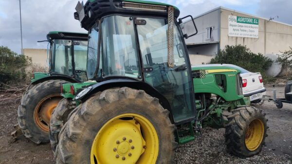 JOHN DEERE 5100gf
