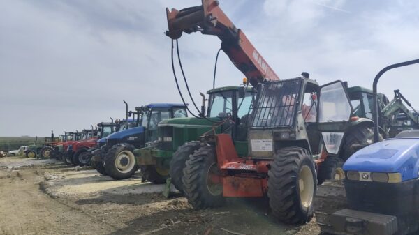 MANITOU TELESCOPICA MT 425 CP - Imagen 3