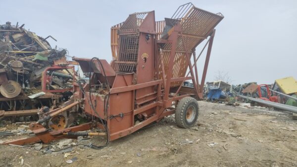 MAQUINA  REMOLACHA