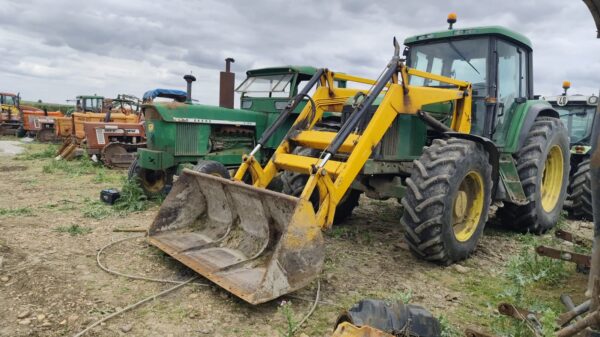 JOHN DEERE 6910 - Imagen 3