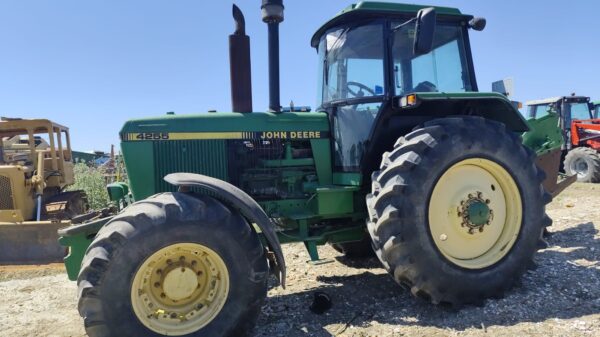 JONH DEERE 4255