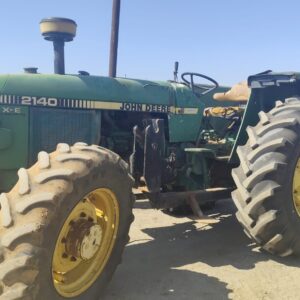 JONH DEERE 2140