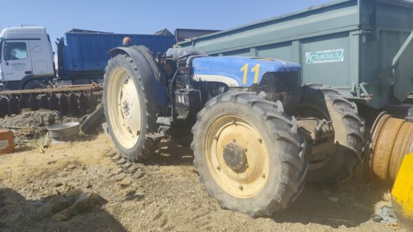 NEW HOLLAND TN95 - Imagen 3