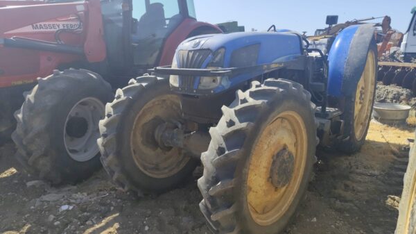 NEW HOLLAND T4050