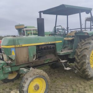 JOHN DEERE 3135