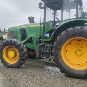 JOHN DEERE 6515